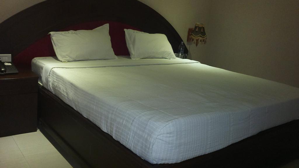 קולאם Hotel Sea Palace חדר תמונה